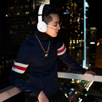 beats studio3 wireless 十周年纪念版桀骜黑红色无线蓝牙耳机 录音师头戴式降噪耳麦MRQ82PA/A