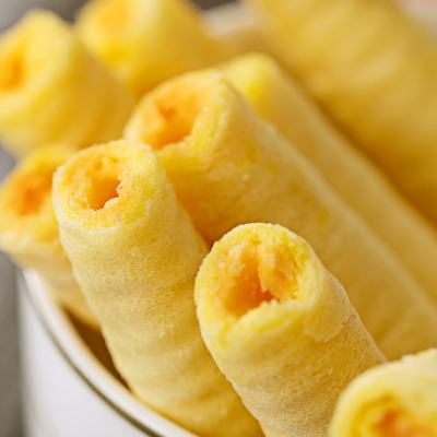 萌饱饱咸蛋黄蛋卷400g箱夹心饼干卷心酥整箱散装小包装休闲零食品小吃