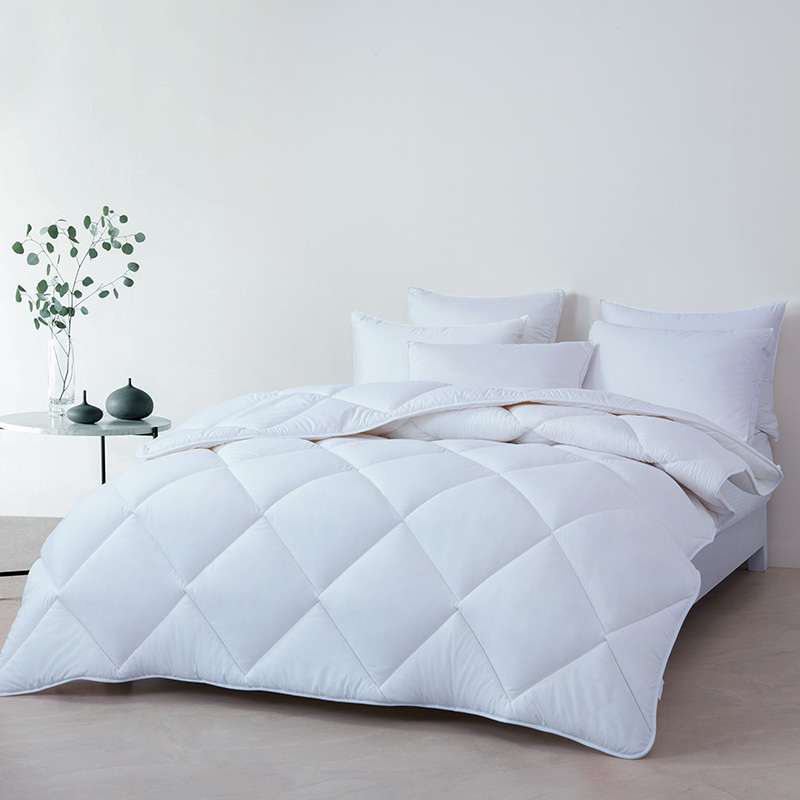 梦洁家纺 羽丝绒双人春秋大被 200*230cm高清大图