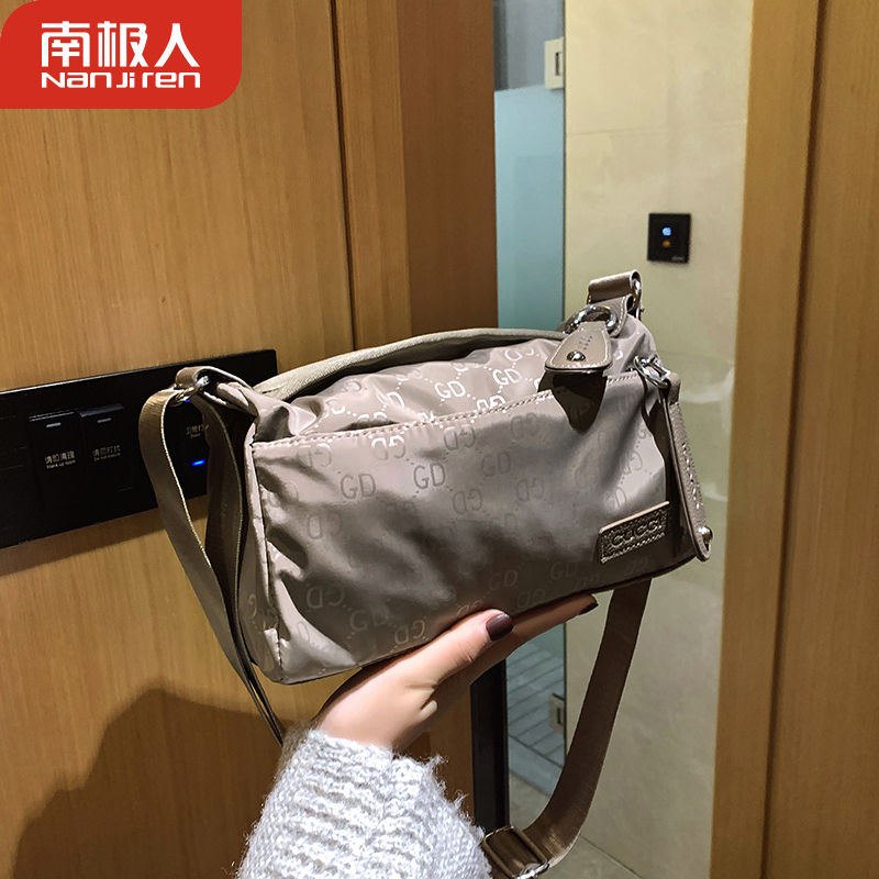 南极人牛津布包包女2021新款韩版百搭帆布小包女士轻便休闲包单肩斜挎包_975高清大图