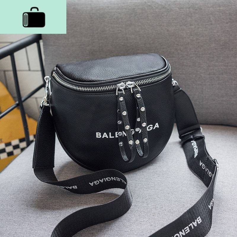 宽肩带斜挎包包女2020夏季新款百搭ins大容量软皮休闲水桶马鞍包NEW LAKE女斜挎包