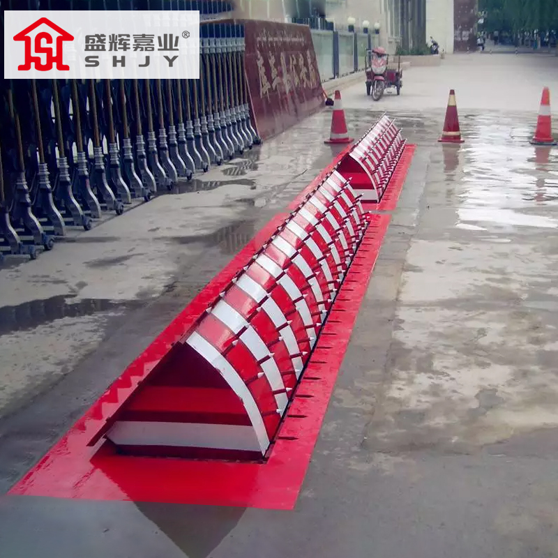 盛辉嘉业 电动液压翻板路障机电动升降带刺道路设施防撞阻车器定制3米起拍高清大图