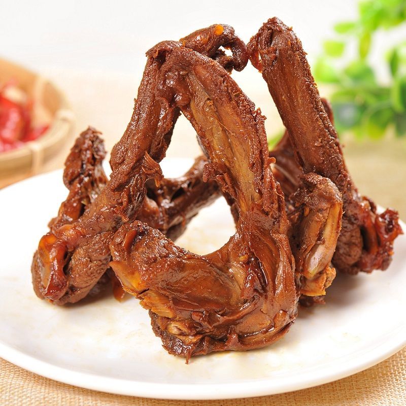 香辣鸭锁骨特产鸭架批发休闲零食小吃麻辣甜辣卤味鸭肉