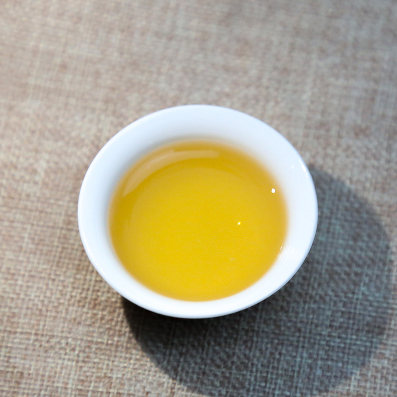 安徽天方茶叶250g皖南秋黄茶 浓香型 黄茶 罐装 礼盒装 配送礼品袋
