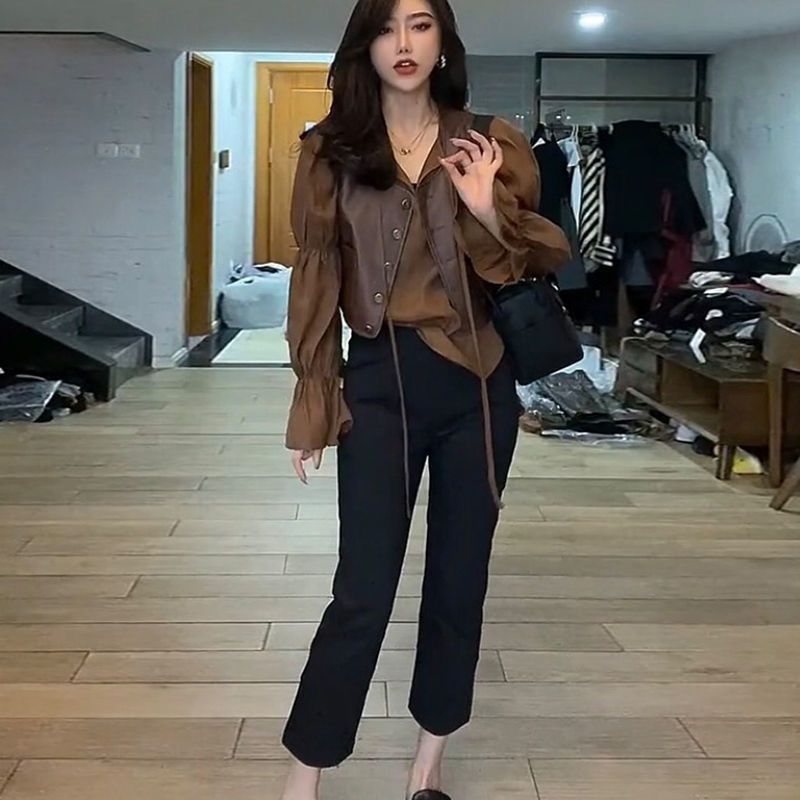 复古法式泡泡袖长袖衬衫套装女2021秋季新款设计感pu皮马甲上衣潮