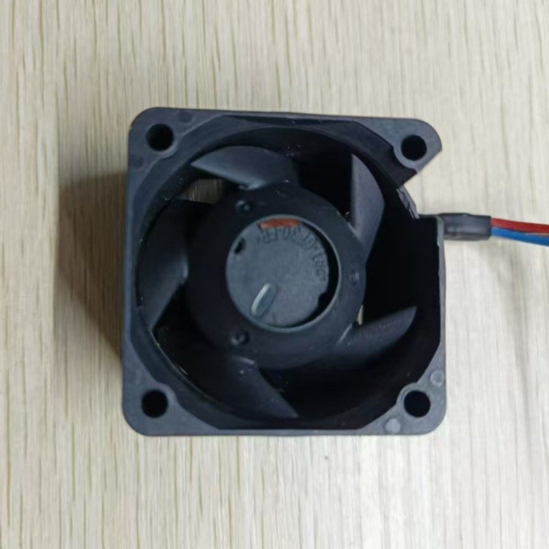 ebmpapst 散热风扇 424J/2HPU 24VDC0.29A 1个高清大图