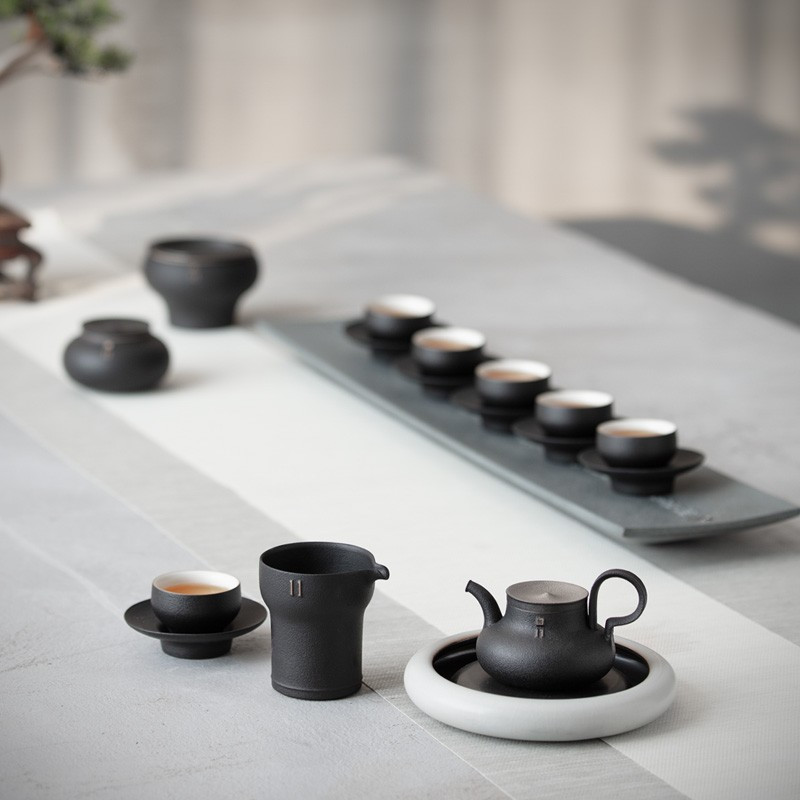 万仟堂(EDENUS)一心一意·成套茶具黑铁釉(一壶一承一海六杯六碟一罐一茶渣筒)