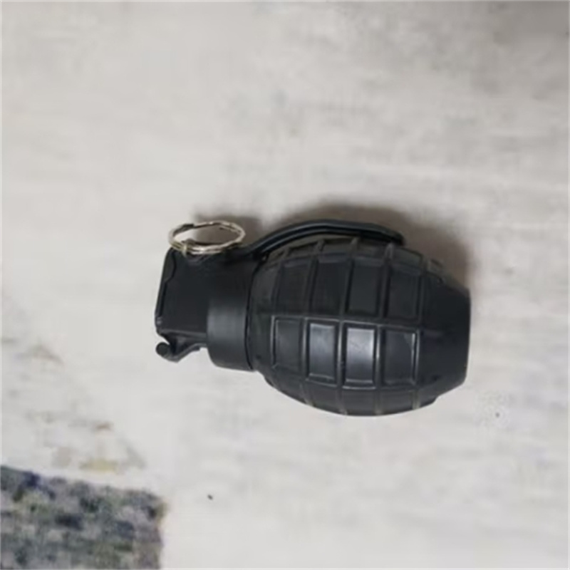 82-2式模拟雷教练弹 82式橡胶雷模拟器材桔色声光教练弹 橡胶82-2一代黑色100克一个