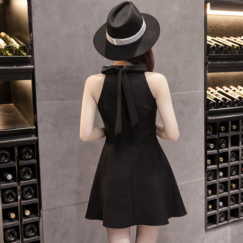 黑色挂脖小黑裙连衣裙露肩蝴蝶结夏季名媛无袖a字聚会小礼服裙女黑色