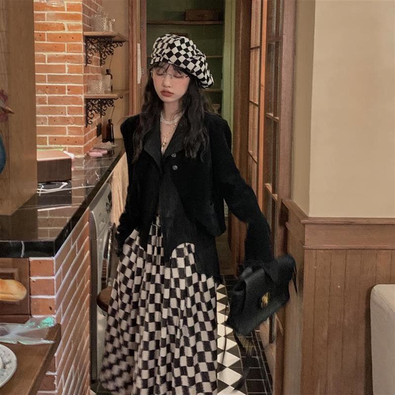 黑白棋盘格高腰宽松显瘦百搭格子半身裙女新款复古设计感a字长裙图片