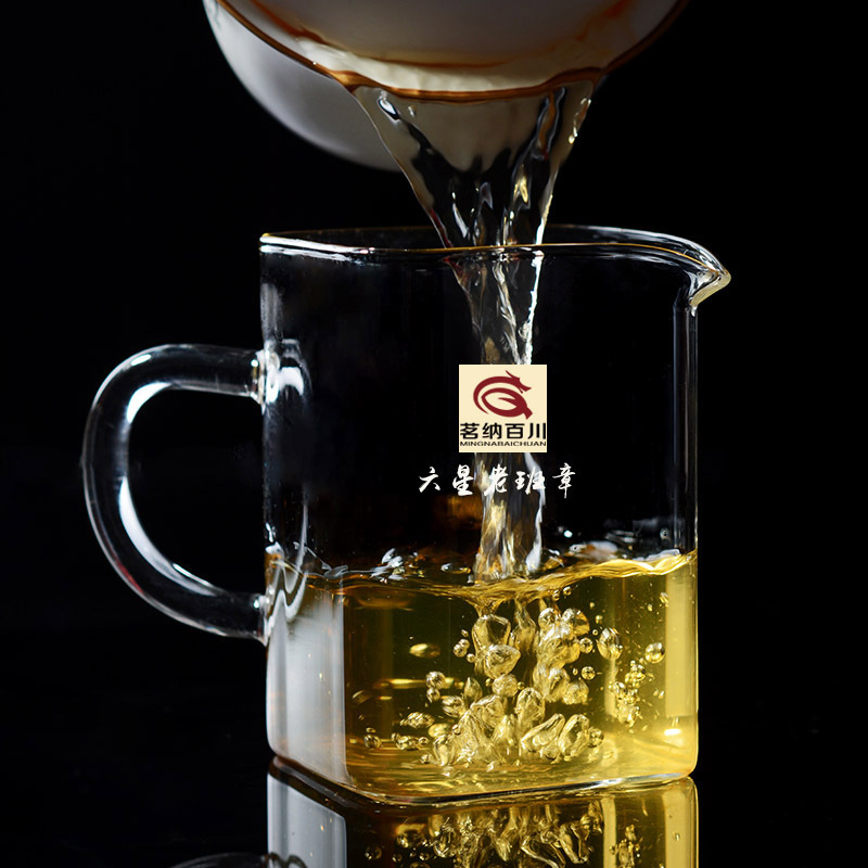 云南普洱茶 生茶 茶饼500年古树普洱茶 2018年六星老班章357克