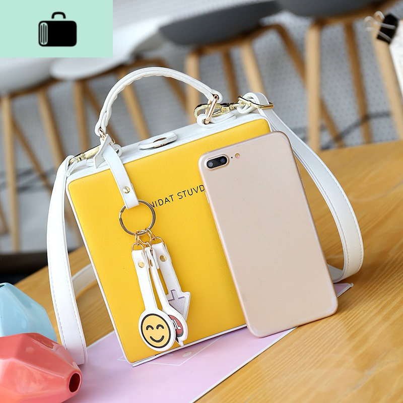 正方形包包女斜挎百搭学生森系立体盒子包气质ins手提小箱子包包new