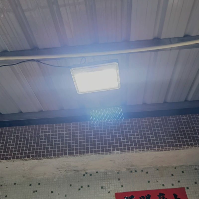 西瑞思 庭院灯 太阳能投光灯 300w 个高清大图
