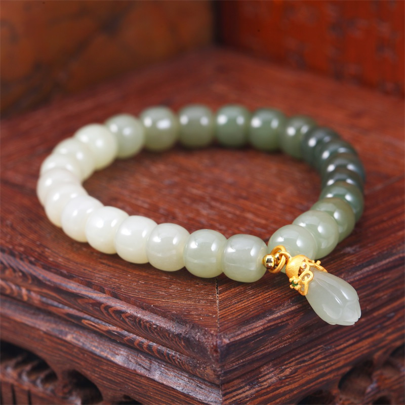 新金珠宝和田白玉兰花s925银渐变和田玉手串链甜美闺蜜礼物