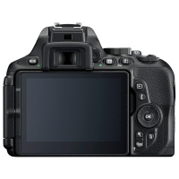尼康(Nikon) D5600（18-105mm+备用电池+三脚架）数码单反相机 单镜头套装 约2416万像素
