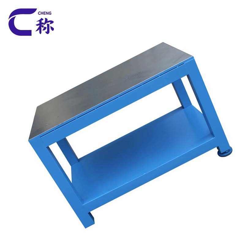 称钳工台80cm张