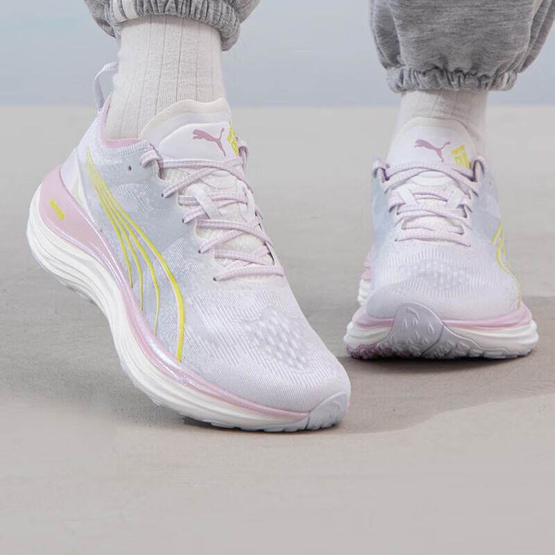 彪马(PUMA)女鞋户外出行运动鞋透气轻便休闲鞋缓震耐磨跑步鞋 379567-02