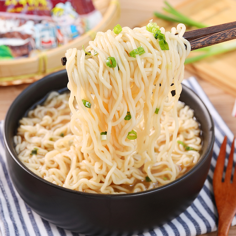 香港进口泡面小食堂出前一丁北海道味噌猪骨汤味速食拉面100g