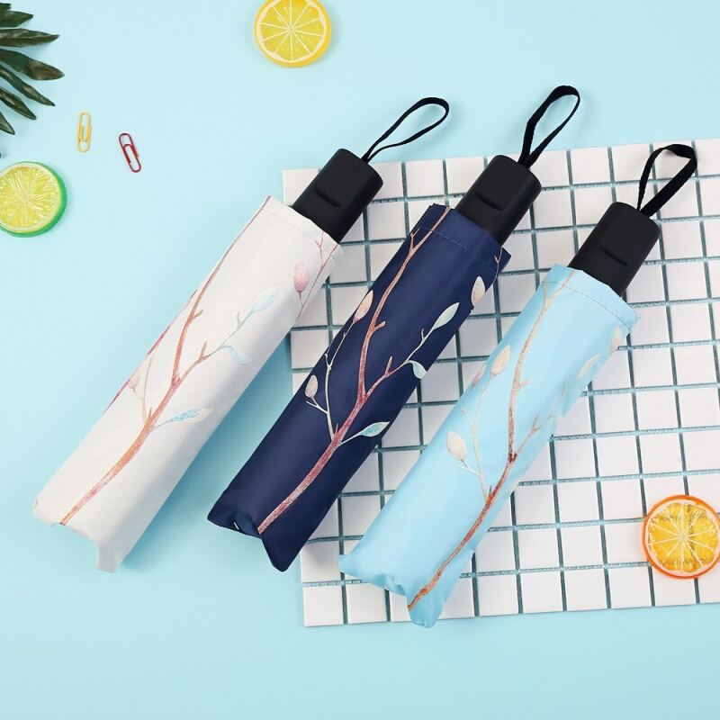 迷你胶囊伞轻小黑胶太阳伞三折叠遮阳女两用晴乳白色麋鹿