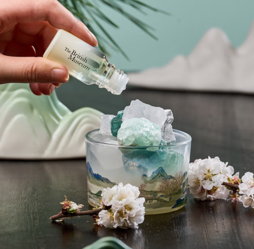 大英 博物馆生日礼物桃花源记国风无火香氛晶石香薰礼盒高清大图