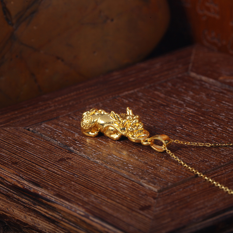 新金珠宝 黄金貔貅吊坠足金3d硬金弯版貔恘项坠 1.17-1.27克 1042