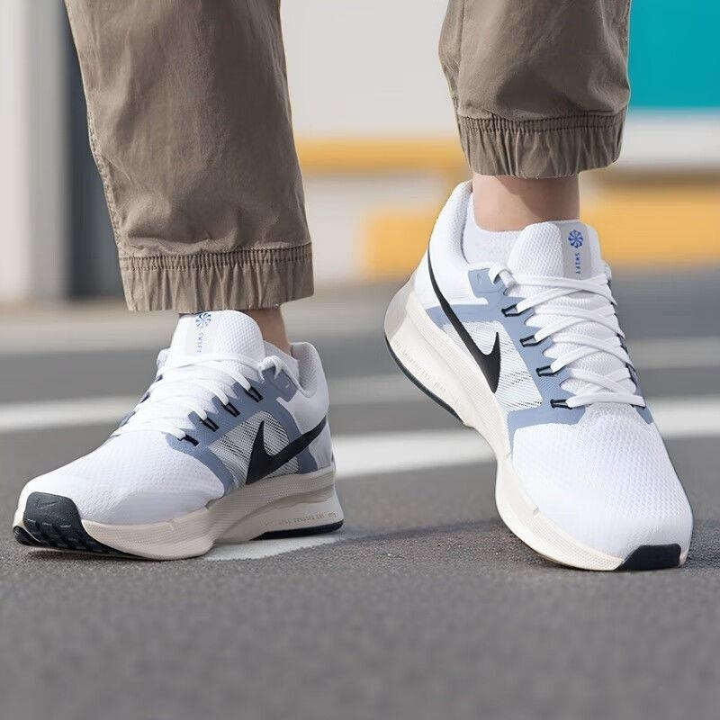NIKE/耐克男鞋新款RUN SWIFT 3运动鞋训练跑步鞋DR2695-105 C