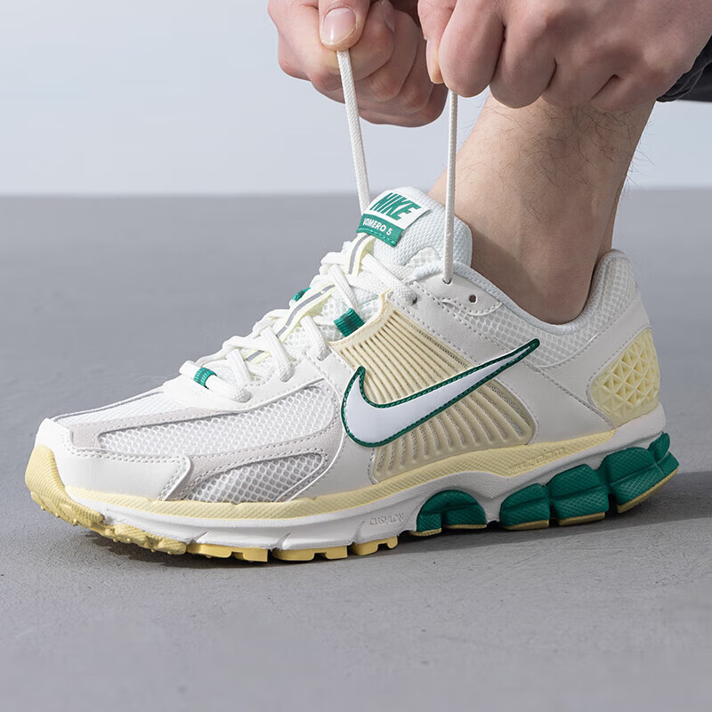 耐克（NIKE）男鞋新款运动鞋Air Zoom Vomero 5缓震耐磨透气跑步休闲鞋FN8361-100 ZP高清大图