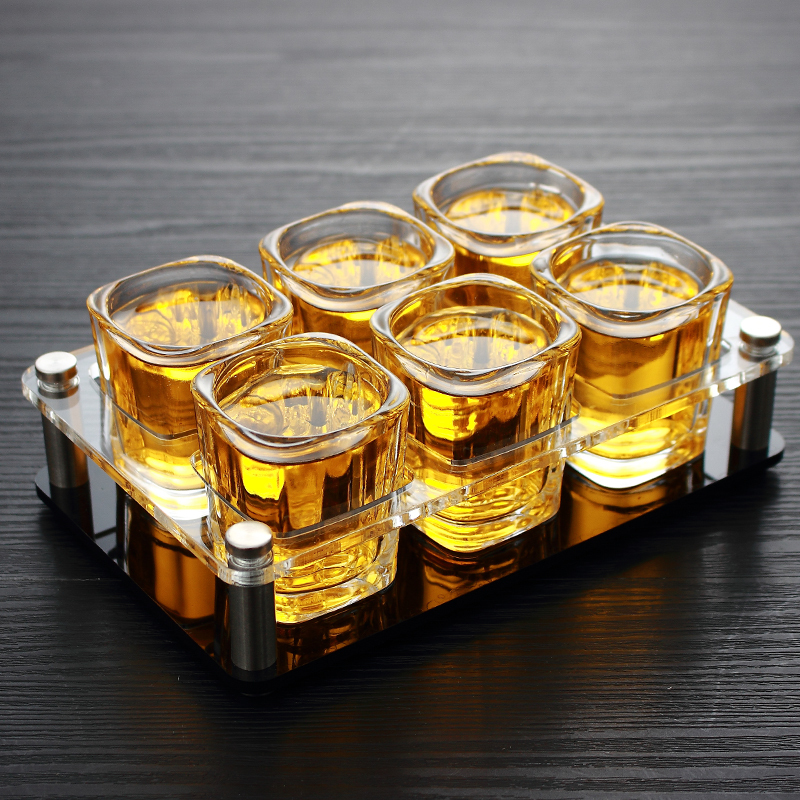家用创意玻璃啤酒杯洋酒杯 白酒一口杯ktv小号四方杯酒具套装(请先与客服确认再)