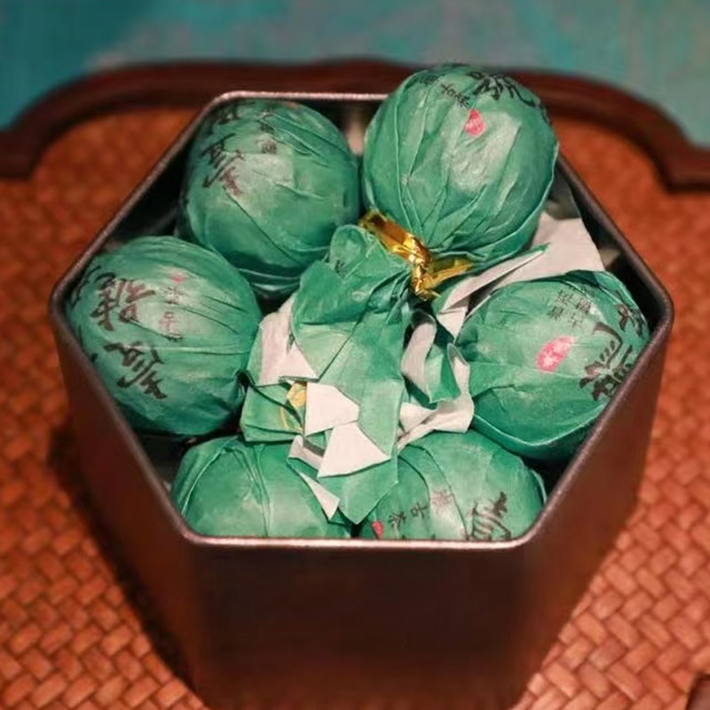 澜凔古茶 冰岛核心古树 头春头采 2017年 80g高清大图