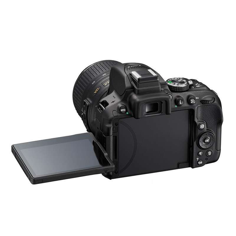 尼康/Nikon 数码单反相机D530018-140单镜头套装有效像素 2416万像素 3.0英寸旋转屏幕 套餐版