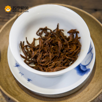 西湖龙冠滇红红茶云南2019年滇红红茶茶单罐自饮装50g