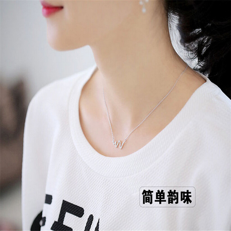 925银饰品 微镶闪电 锁骨项链坠送女朋友七夕情人节礼物