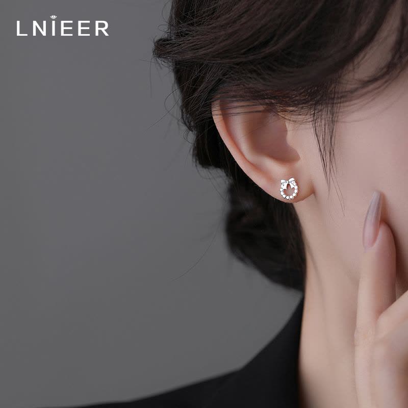 999纯银可爱蝴蝶结耳钉女2025新款养耳洞耳环小巧精致秋冬银耳饰送女朋友老婆情人节七夕生日礼物图片