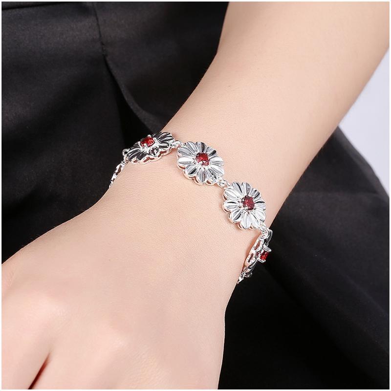 H495Women Silver Bracelet女生饰品红水晶花朵手链镀925纯银复古送女朋友七夕情人节礼物