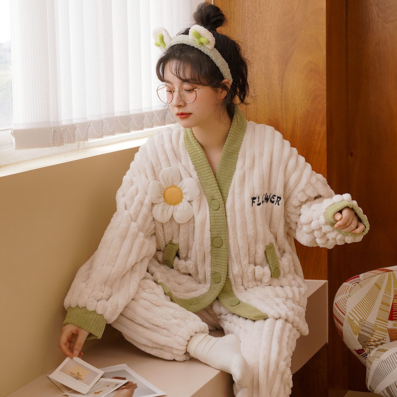权小威新款冬季睡衣女长袖加绒加厚开衫可爱少女保暖家居服