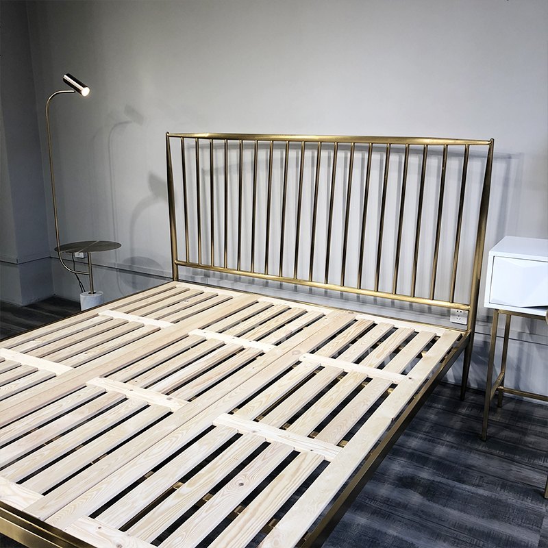 北欧ins网红铁艺床不锈钢床实木床美式床金属床金色斯黛拉床温莎