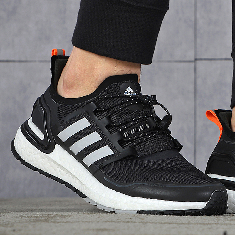 Adidas阿迪达斯男鞋2021冬季新款正品BOOST跑步鞋EG5207
