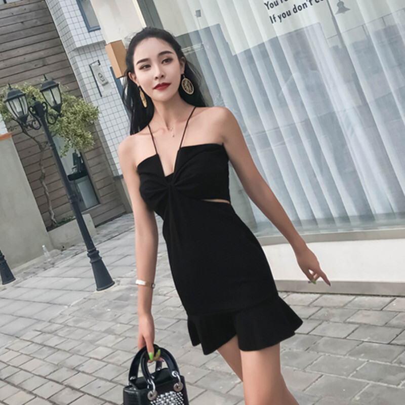 夜场女装性感2018夏装新款小心机裙子设计感带裙女夏显瘦连衣裙黑色