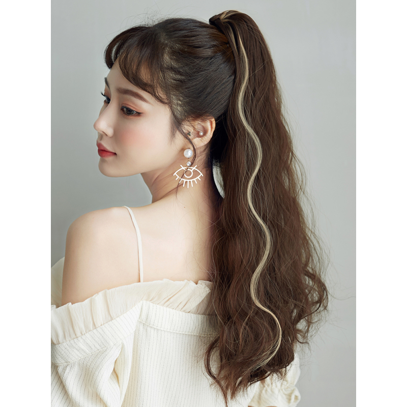 高马尾假发女长卷发羊毛卷中长款抓夹自然烫发卷发挑染马尾辫浅棕色