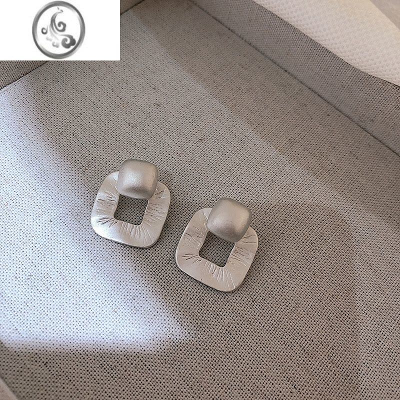 JiMi简约几何镂空方形耳钉女时尚个性磨砂肌理S925银针后挂式耳环耳饰图片