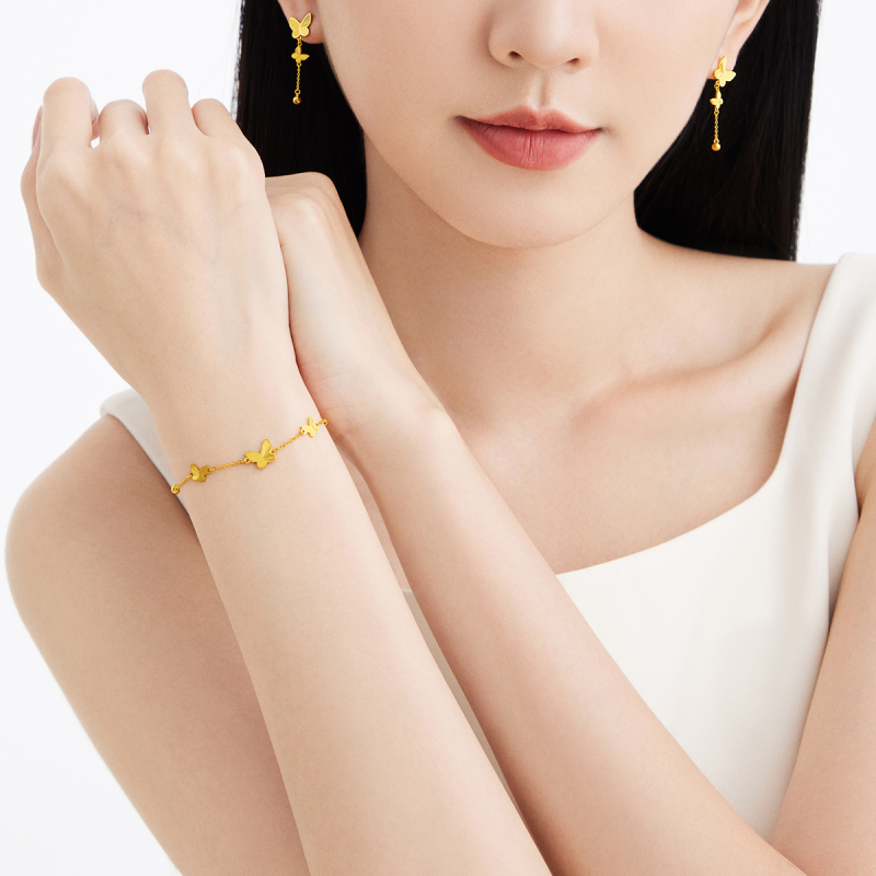 周大福蝴蝶手链足金黄金手链工费320计价eof1211