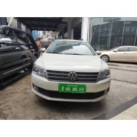 【订金销售】 上海大众 2013款 朗逸 改款经典 1.6L 自动舒适版 二手汽车 三厢车