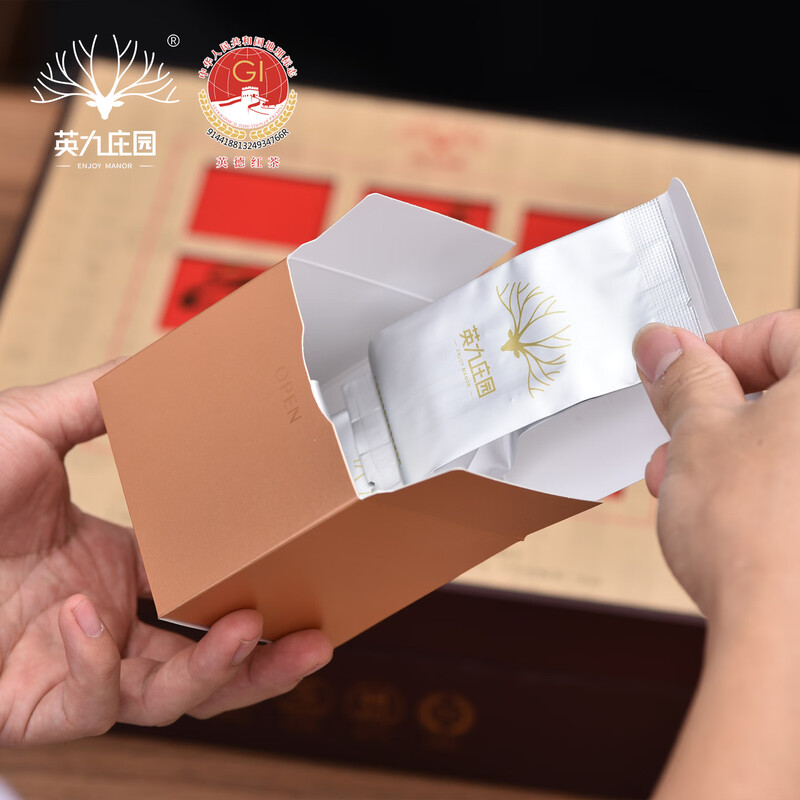 ENJOY MANOR 英九庄园 红茶 180g 清远印象 英红九号 一级 (5g*36泡袋) 180g/礼盒高清大图