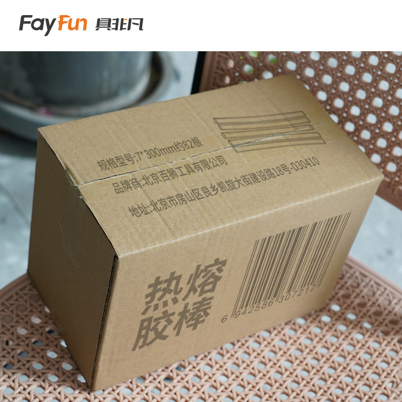 具非凡 热熔胶棒 7*300mm约82根/盒高清大图