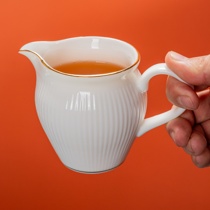 千麦羊脂玉瓷侧把公道杯茶杯描金款240ml高清大图
