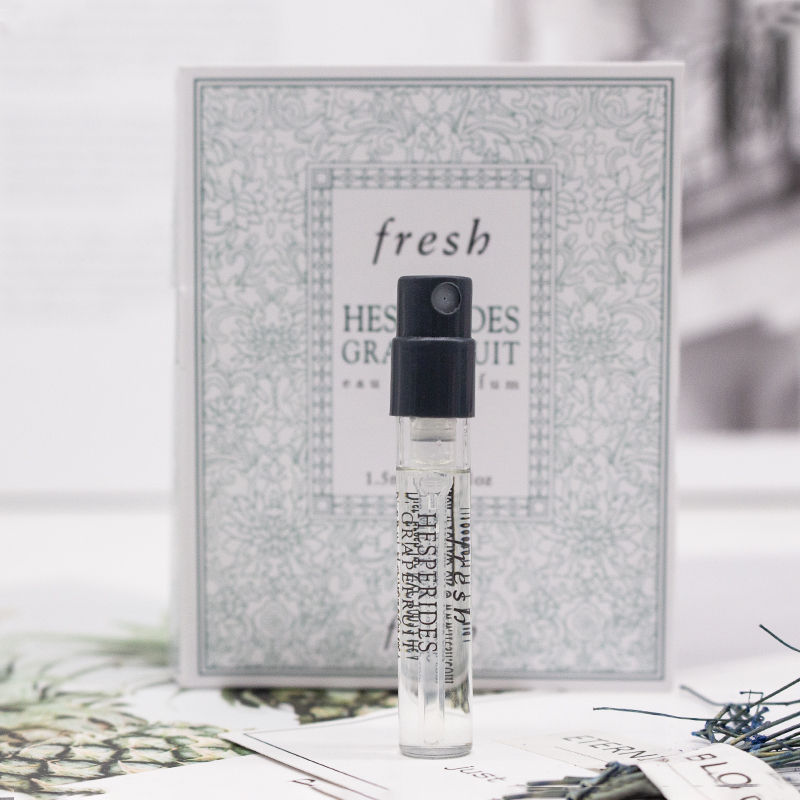 馥蕾诗FRESH红茶礼盒 红茶(凝时面膜15ml*2+精华液20ml*2+眼部精华露2ml*2+西柚香氛1.5ml*1)高清大图