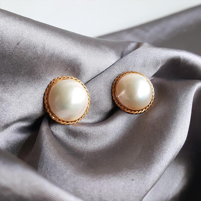 二手au750黄金镶天然半圆形强晕彩马贝珍珠耳饰珍珠耳夹