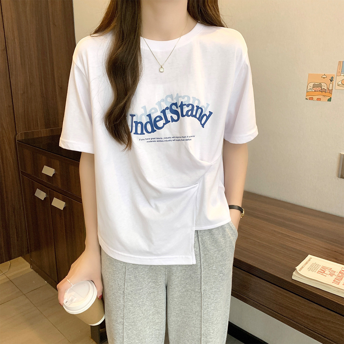 [1折价26.9元叠加优惠券]唐狮短袖T恤女夏季短款不规则设计上衣圆领显瘦时尚百搭高清大图