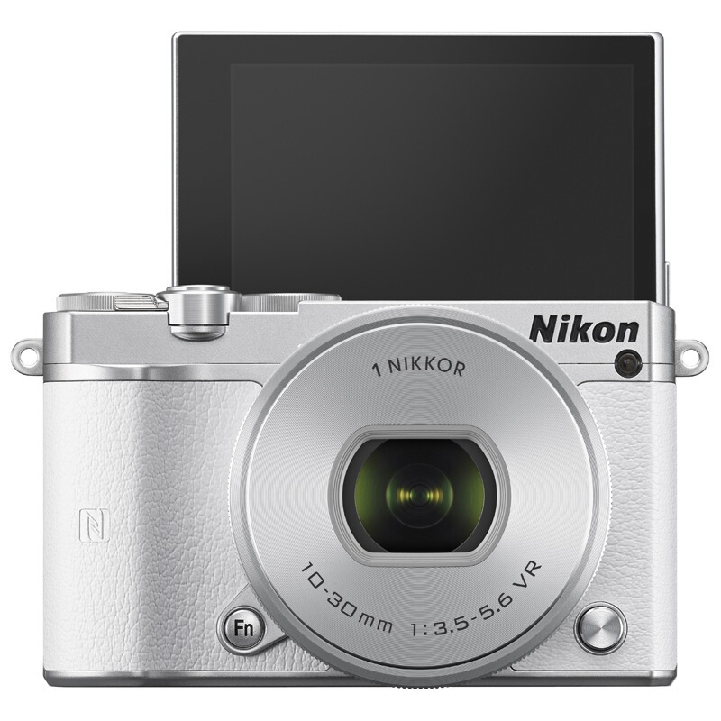 尼康(Nikon) 1 J5 (10-30)白色 镜头套装 内置WIFI 快速对焦 4K视频 可换头镜数码相机