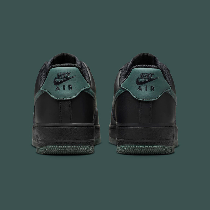 Nike耐克男鞋AIR FORCE 1黑色空军一号运动鞋休闲板鞋FJ4146-001